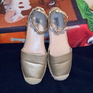 Steve Madden: Alissa